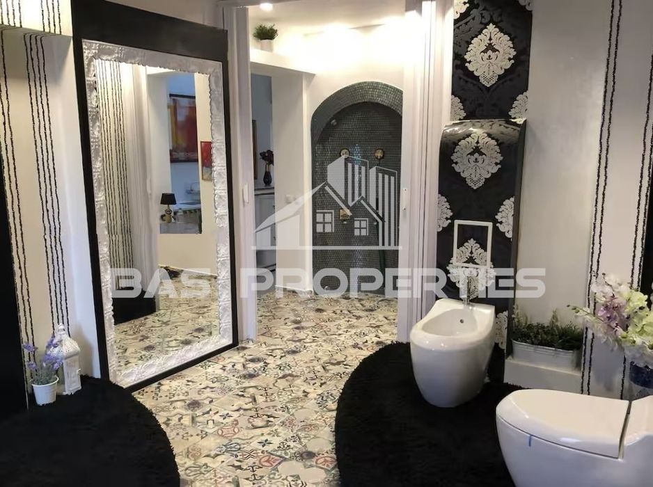 Продава се Многостаен апартамент в София, Център - 175 кв.м за 1921 €/кв.м - Снимка #11