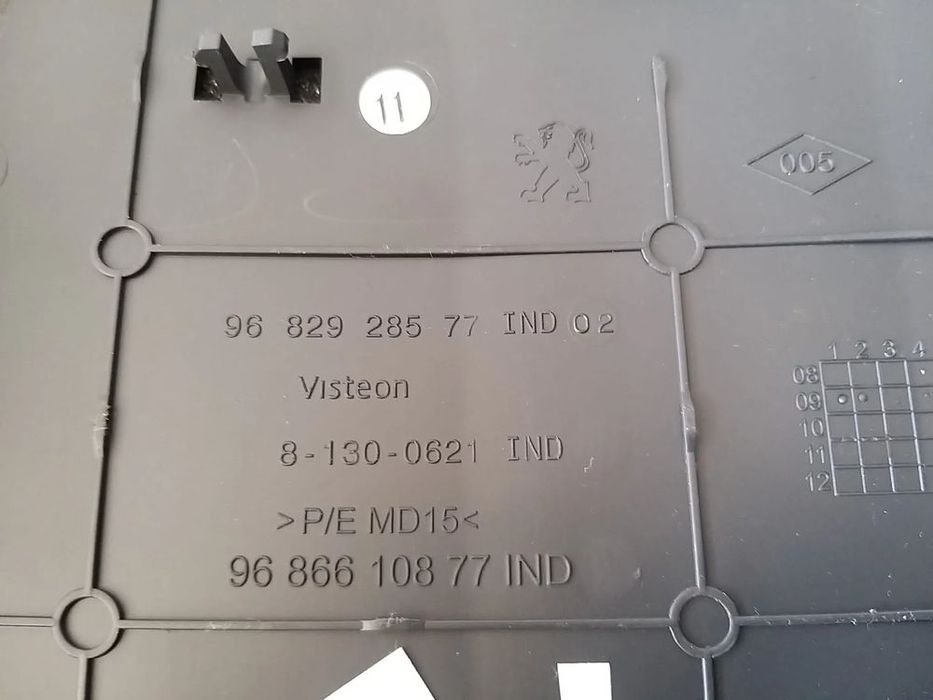 Capac cotiera peugeot 3008 1 9682928577 9686610877