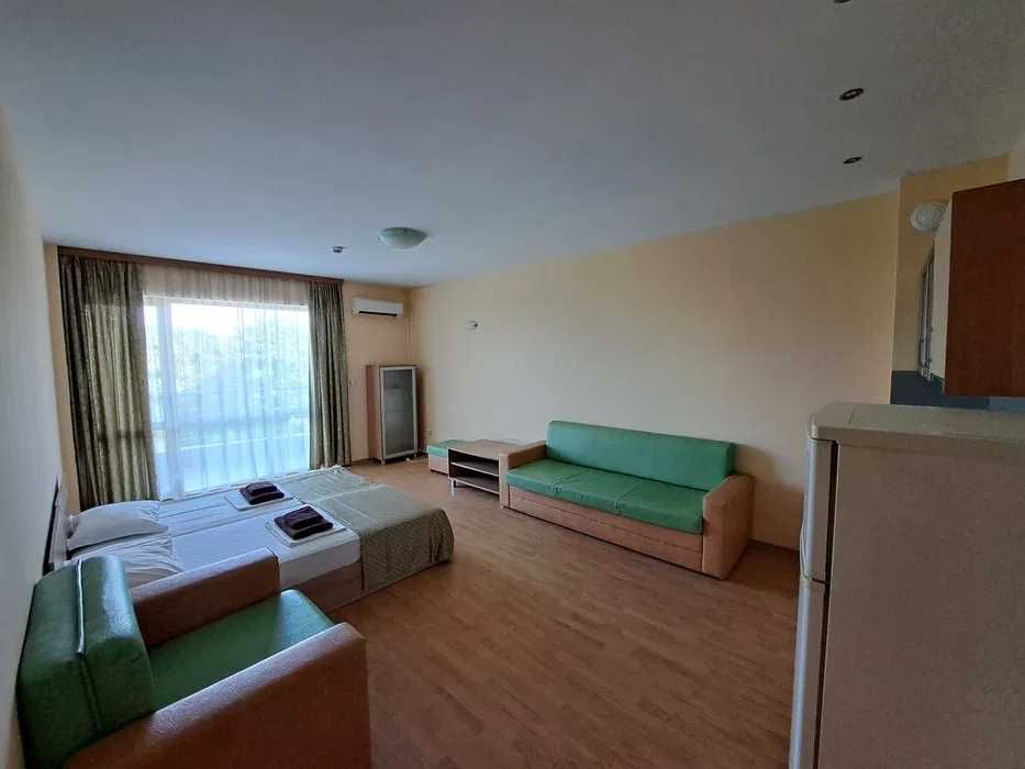 Двустаен апартамент в к.к.Златни пясъци