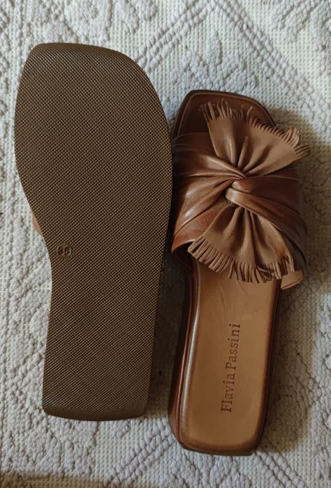 Papuci superbi piele Flavia Passini 37 Noi Vând/Schimb