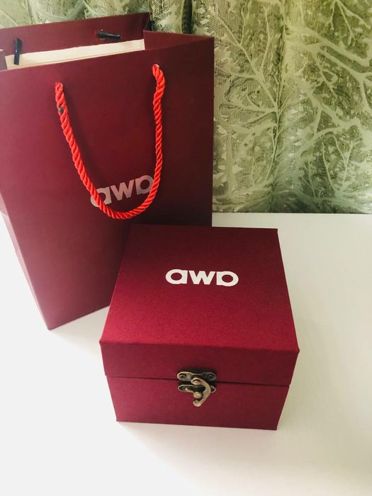 Китайская  шкатулка  с рисунками