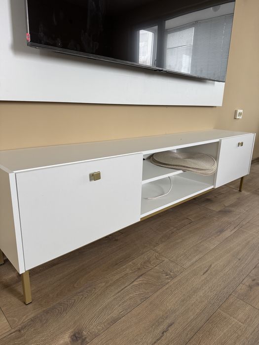 Тв шкаф / Нов / Бял на цвят