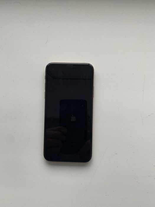 Смартфон IPhone XS
