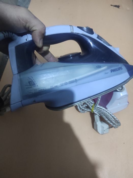 Două fiare de călcat utilizate funcționale, 50 amândouă