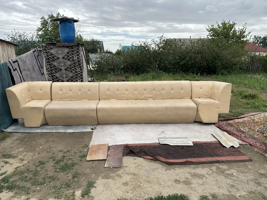 СРОЧНО продам диван