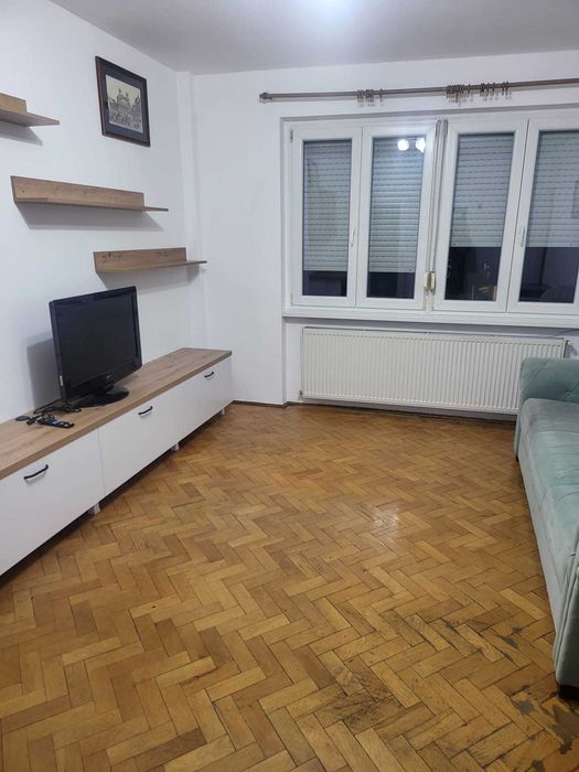 Inchiriez apartament 2 camere Piata Victoriei
