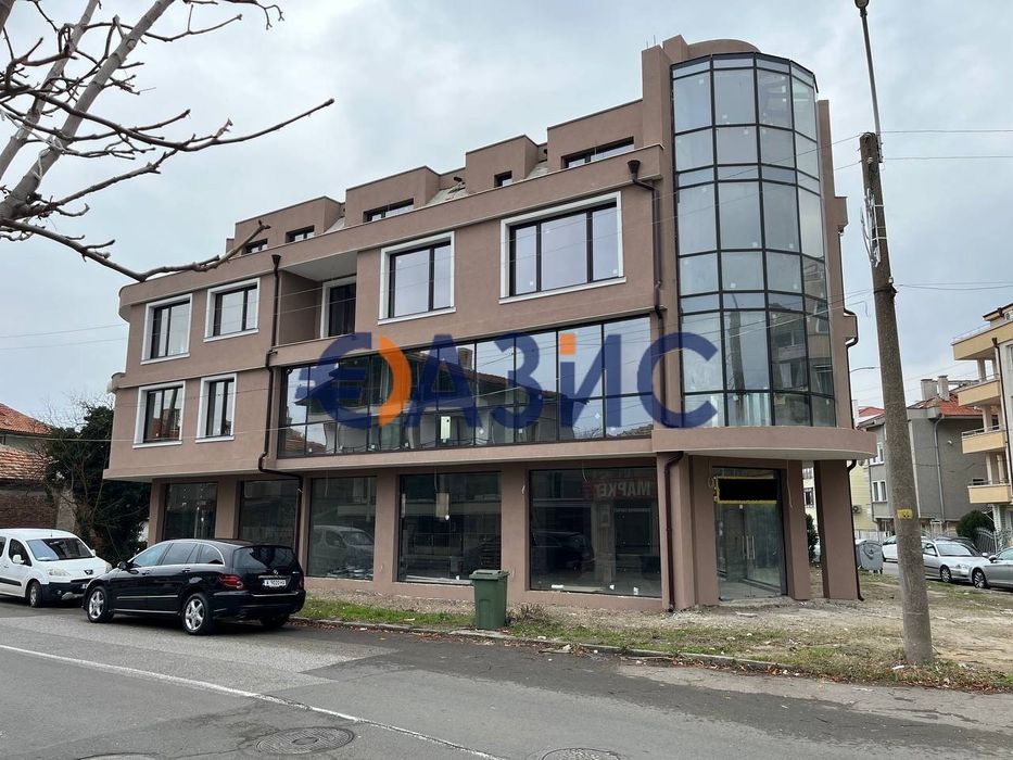 Продава се Заведение в Поморие - 900 кв.м за 624 €/кв.м - Снимка #1
