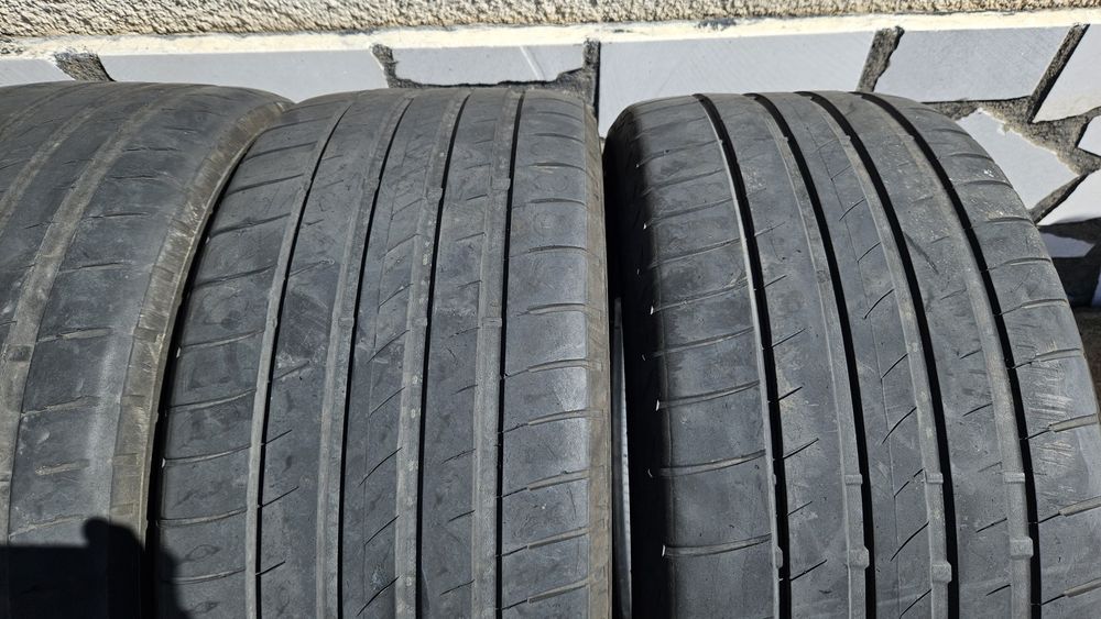 Летни гуми Firestone  4бр. 255/40R19
