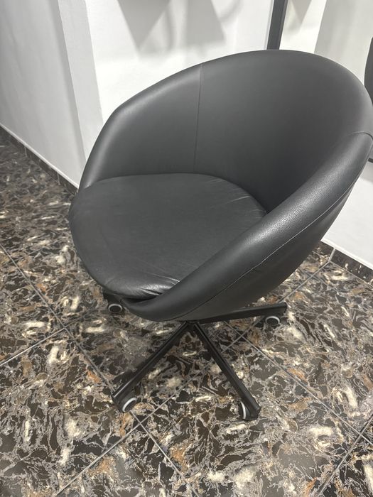 Vand scaun rotativ piele ecologica (negru)