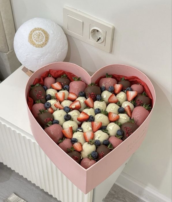 Клубника в бельгийском шоколаде — 750 ₸ | Предзаказ к 8 марта