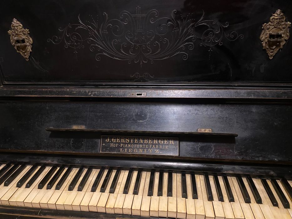 Pianina Germana veche