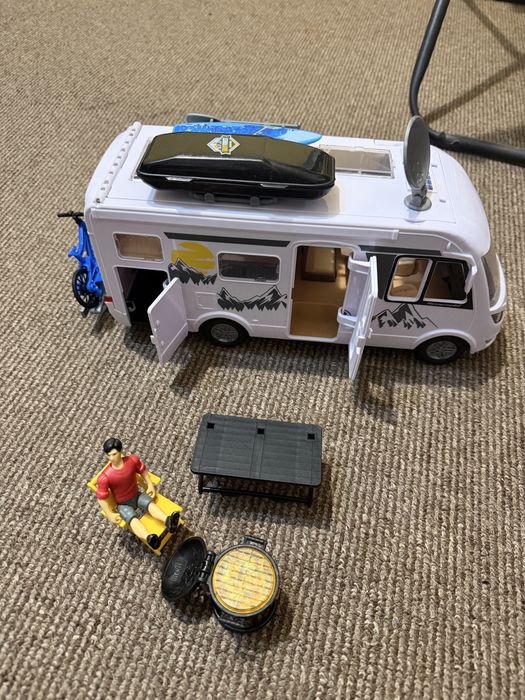 Детска играчка каравана