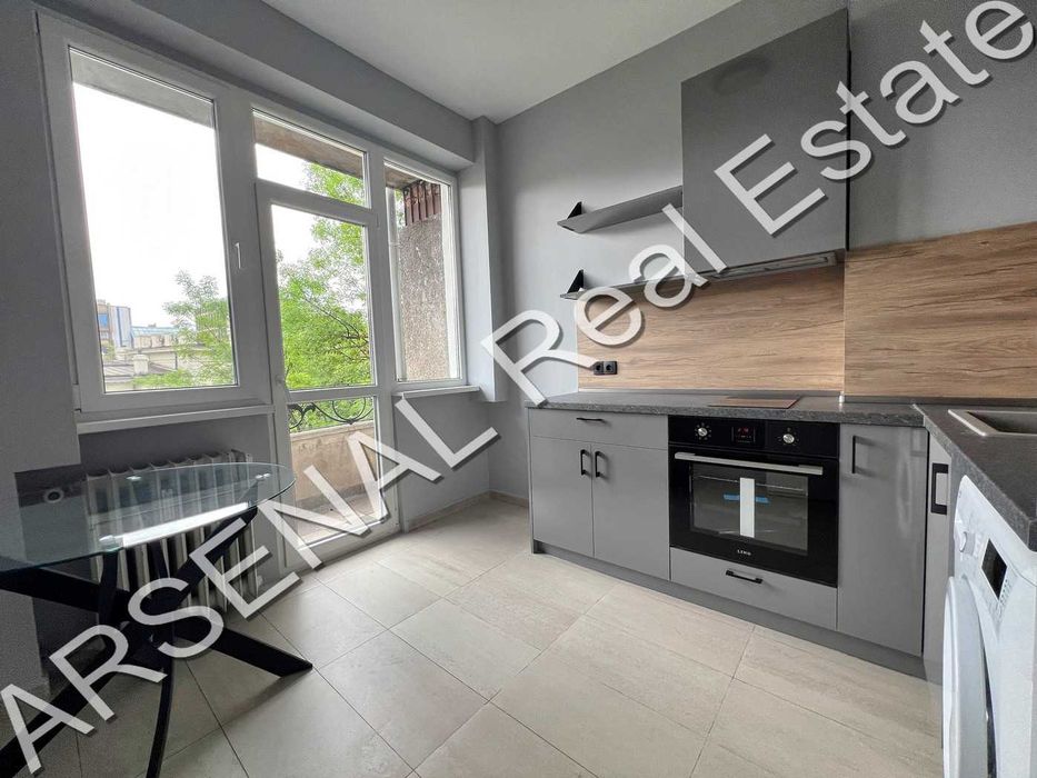 Дава се под наем Четиристаен апартамент в София, Център - 115 кв.м за 850 € - Снимка #6