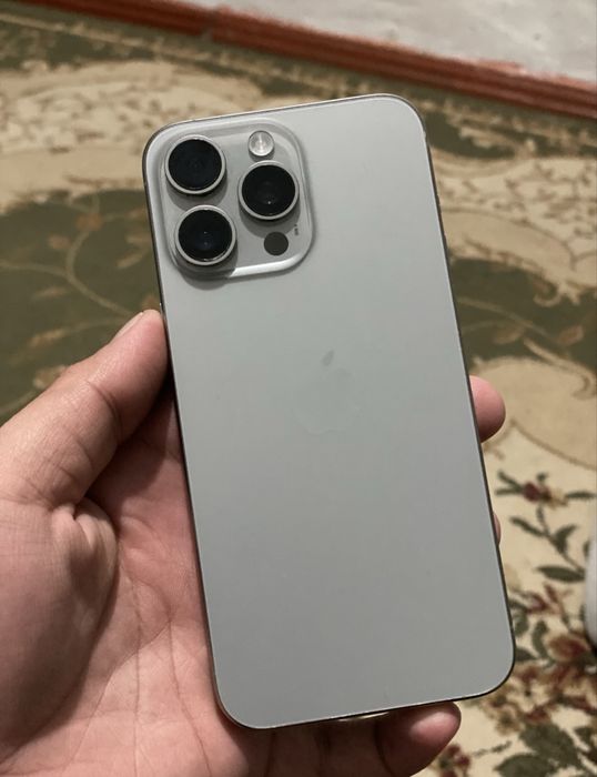 Iphone 15 pro max. 256 срочно