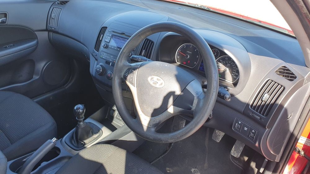 ХЮНДАЙ И-30 1.6 CRDI 2009 г НА ЧАСТИ .
