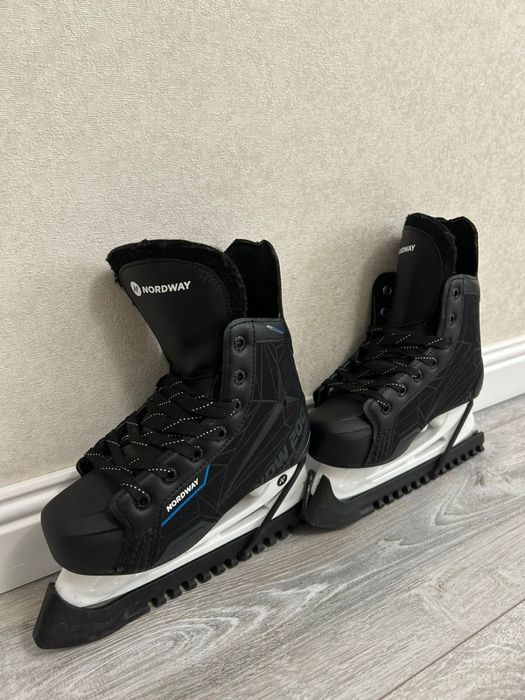 Продам мужские коньки