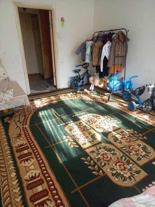 Uy sotiladi Boʻstonliq tumani Gʻazalkent shahri Qorongʻi bozorda