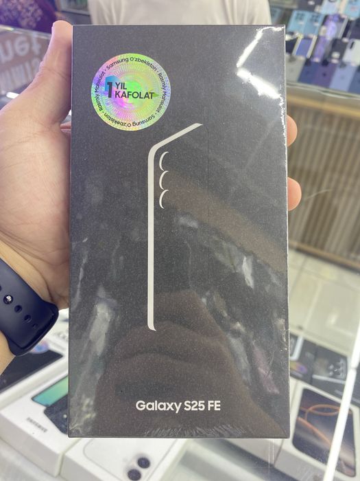 Samsung S25 FE новей