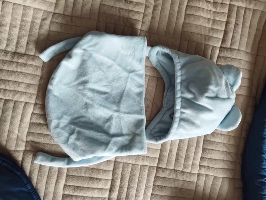 Продам конверт +комбез +шапка и снуд