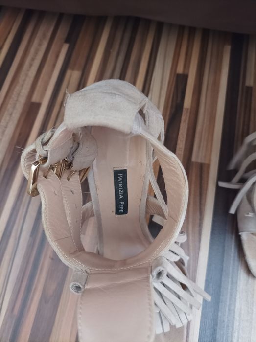 Летни сандали на Guess Patricia Pepe