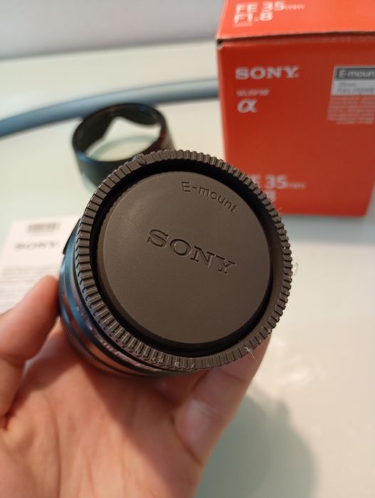 Vând obiectiv Sony FE 35mm Full Frame – Ca Nou