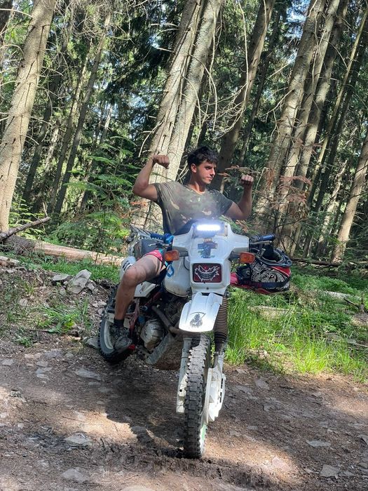 Vând cross 250 CC 4t