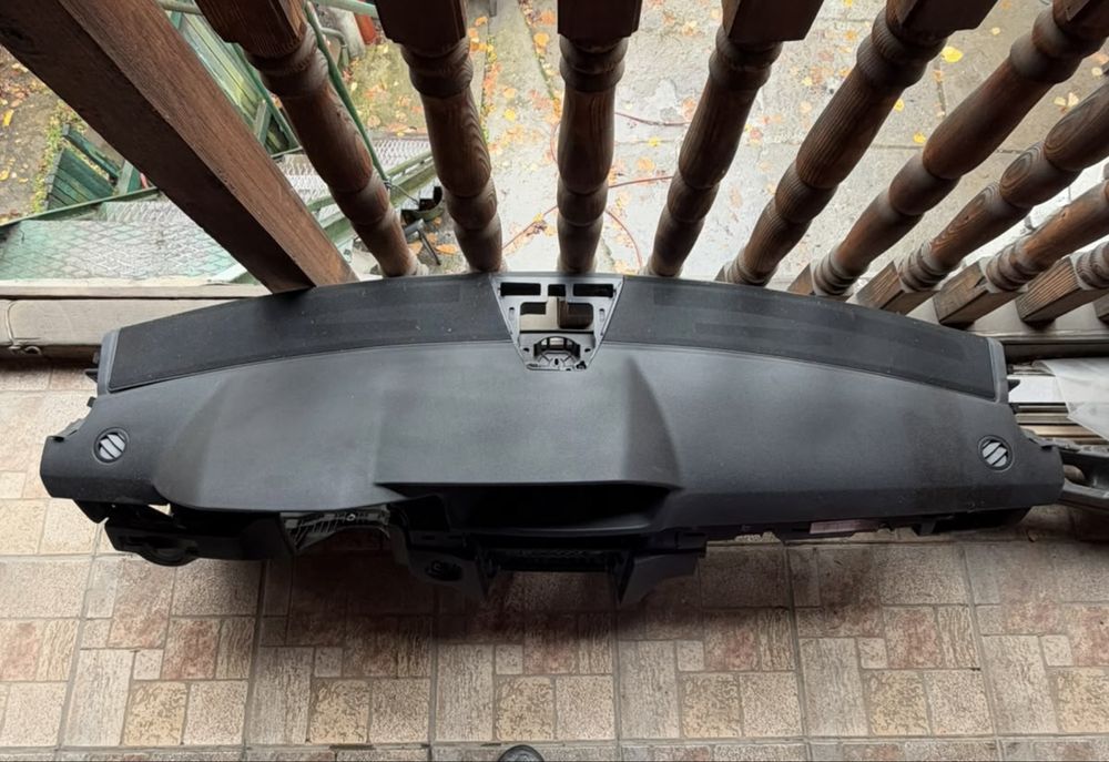 Planșă de bord Mercedes-Benz E-Class W212 – 2014, cu airbag