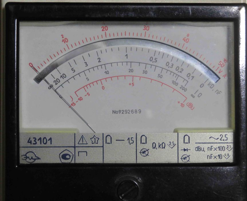 Прибор электроизмерительный комбинированный советский