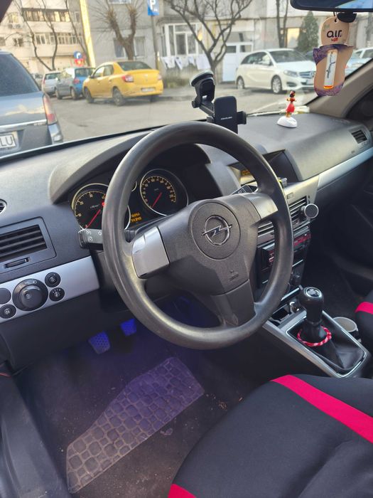 Vând Opel Astra h 2005