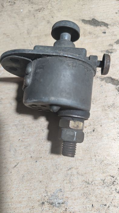 Выключатель массы советский.