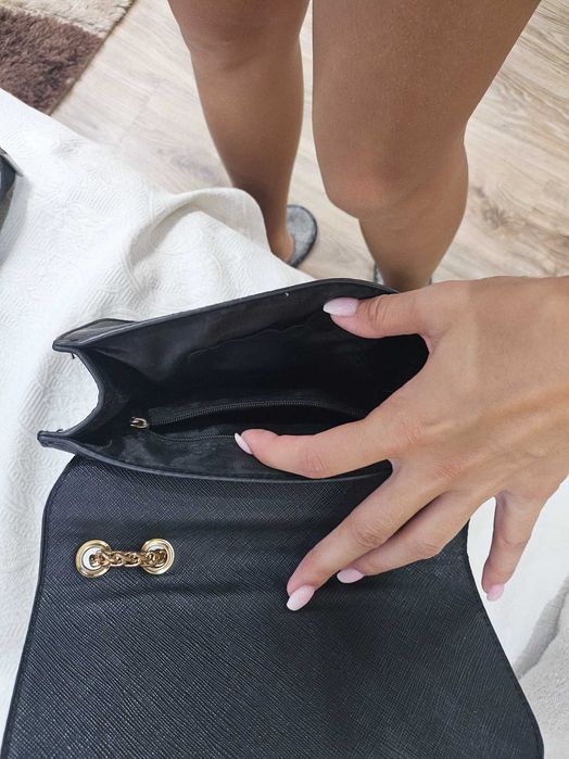 Дамска чанта през рамо