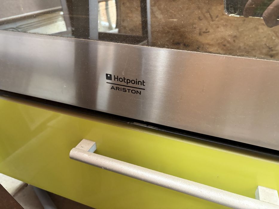 Духовка в хорошем состояние