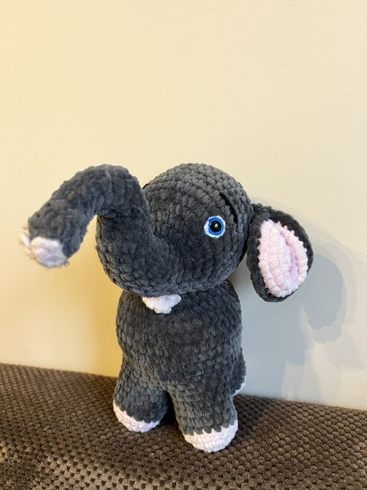 Слонче ръчно плетено
