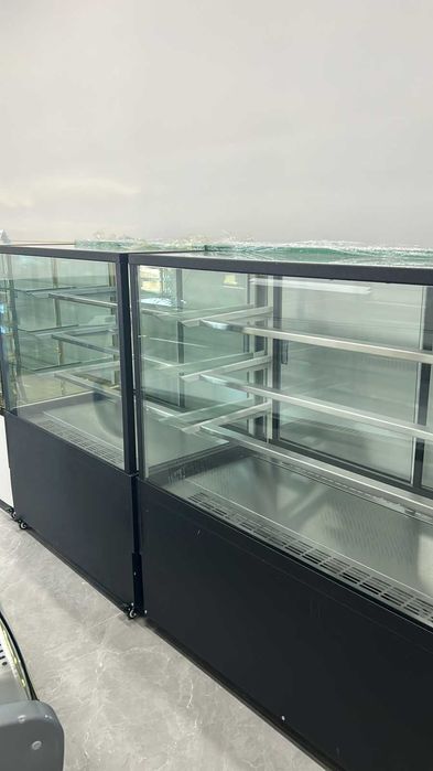 Витринный холодильник