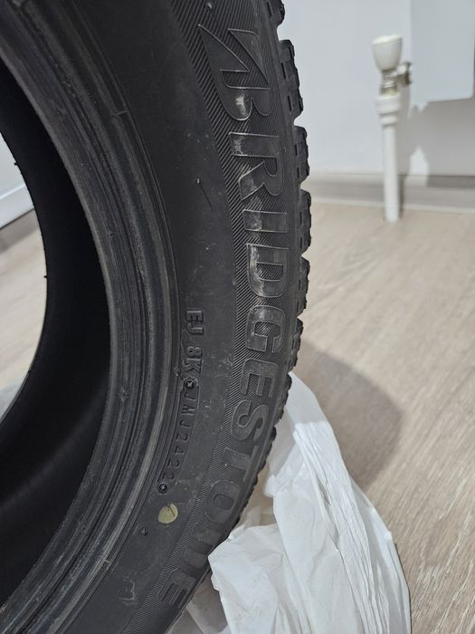 Шины зимние Bridgestone