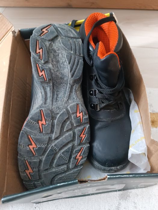 Специальная обувь