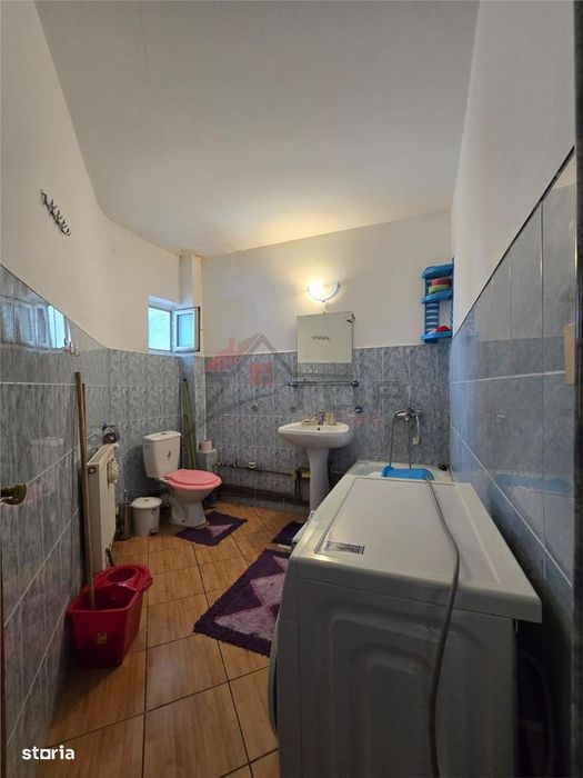 Piata Alexandru - Milcov, 2 camere decomandat cu 2 balcoane, liber