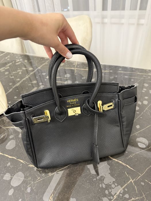 Продам красивые  брендовые сумочки