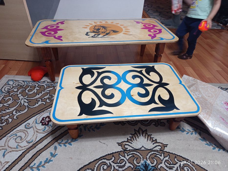 Продам столы казахские складные