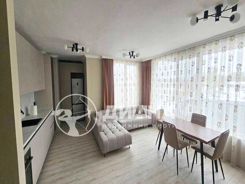 Дава се под наем Двустаен апартамент в Пловдив, Кършияка - 80 кв.м за 160000 € - Снимка #1