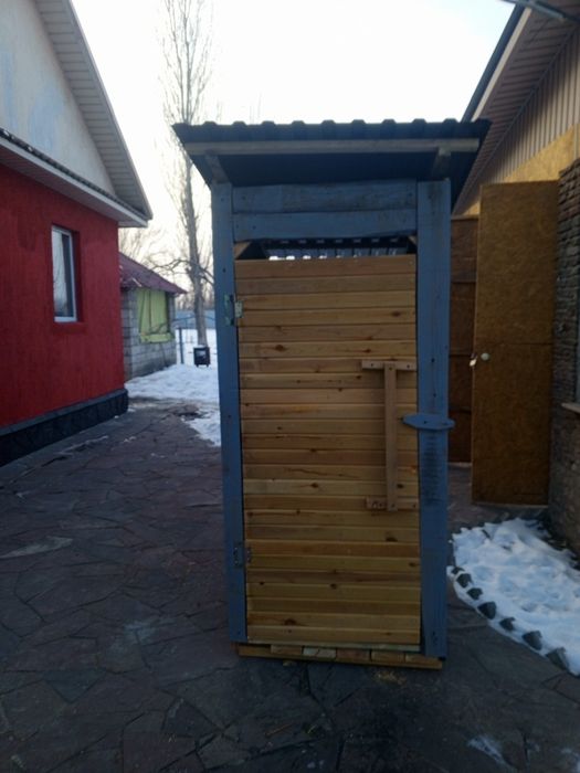 Туалет деревянный, уличный, будка для собак. к