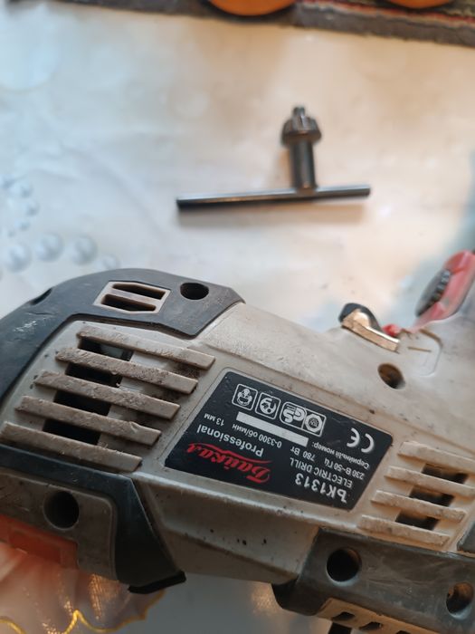 продаю дрель  в отличном состоянии