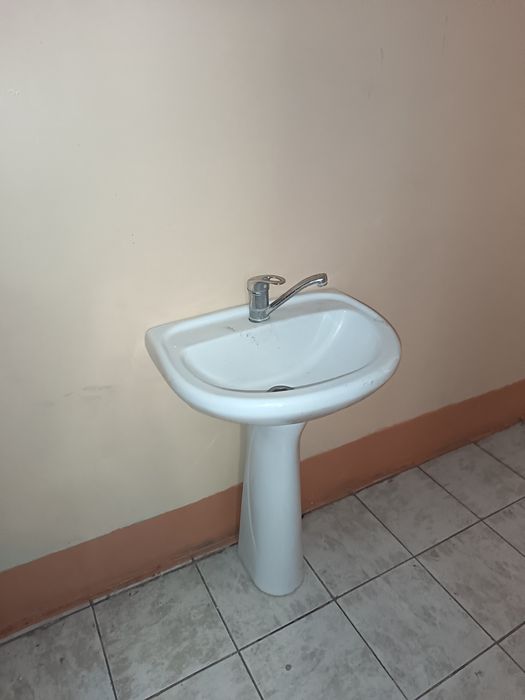 Продам раковину тюльпан