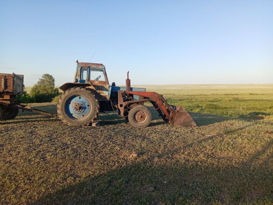 Трактор на ходу мтз 80