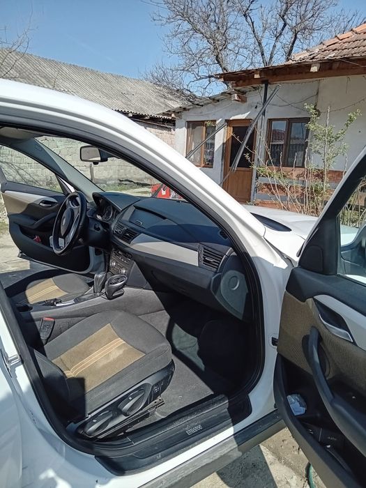 Vând BMW X1 2011, motorină, cutie automată, cu tracțiune integrală