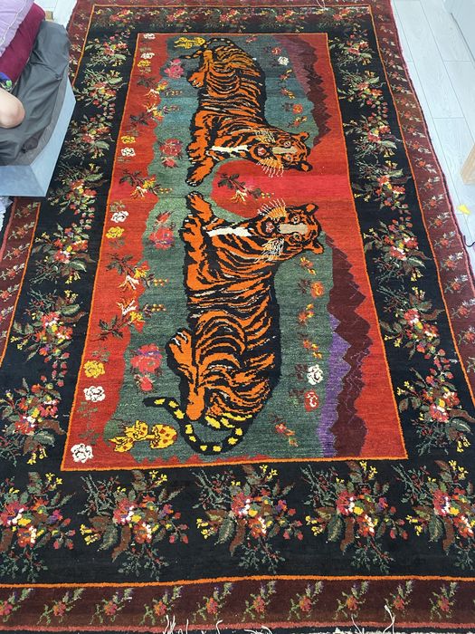 Ковер ручной работы 1970 годов