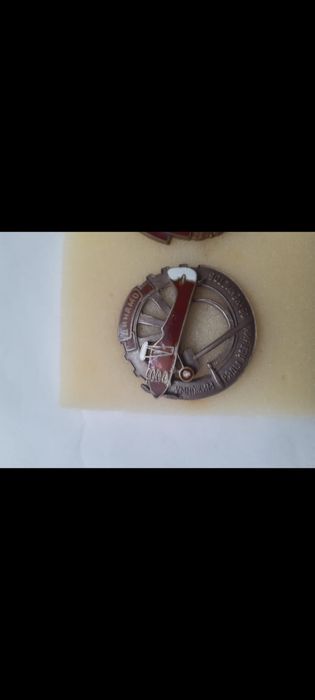 Знаки СССР продам