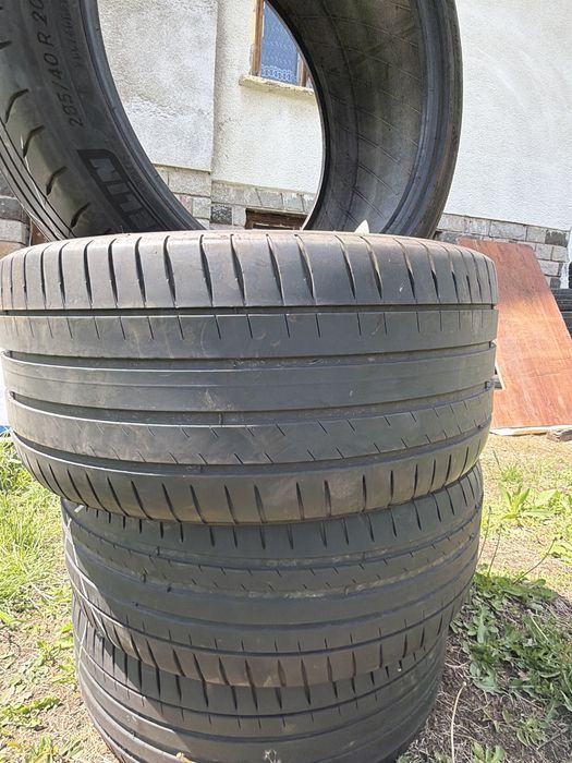 Michelin Pilot Sport 4 285/40/20 245/45/20 DOT2622