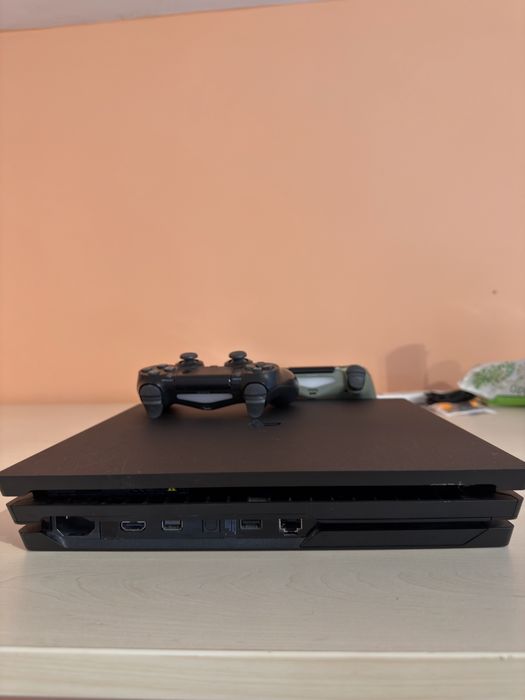 Ps4 pro 2 джойстика +игри