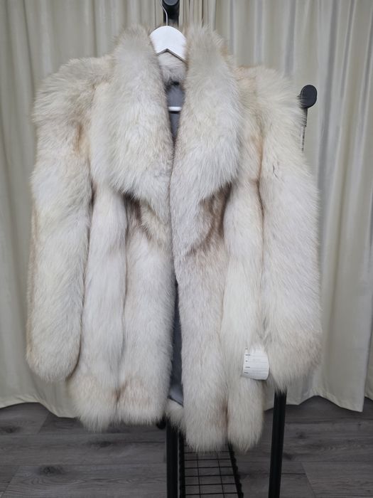 Blană naturală de vulpe polară (blue fox) – stare impecabilă